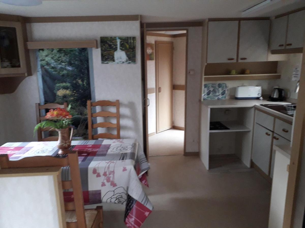 Mobile Home Le Clos De See Chérencé-le-Roussel Bagian luar foto